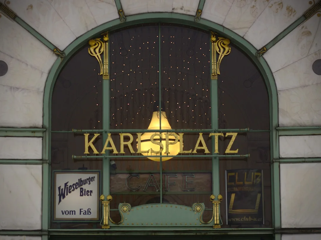 Cafe Mozart